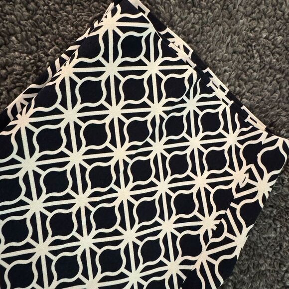 Crown & Ivy Navy and White Geometric Pants Plus, Curvy 20W - Picture 2 of 4